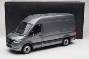 Mercedes Sprinter W907 Pakettiauto Selenite Grey Metallic Norev 1:18 B66004163 Metalli — kuva 8 / 8