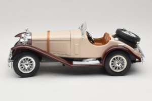 Mercedes SSK Beige & Tummanpunainen Bburago 1:18 3009-M4 Metalli — kuva 3 / 6