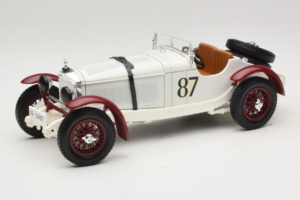 Mercedes SSKL #87 R. Caracciola Valkoinen 1931 Bburago 1:18 3002-P1 Metalli
