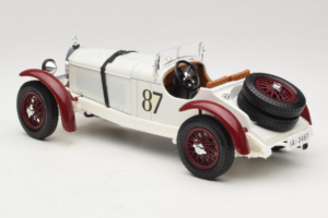 Mercedes SSKL #87 R. Caracciola Valkoinen 1931 Bburago 1:18 3002-P1 Metalli — kuva 5 / 6