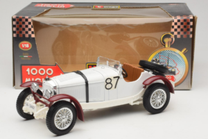 Mercedes SSKL #87 R. Caracciola Mille Miglia 1931 Bburago 1:18 3202 Metalli — kuva 6 / 6