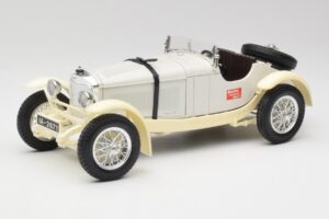 Mercedes SSKL Valkoinen & Kerma Bburago 1:18 3002-M1 Metalli