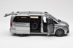 Mercedes V-Class W447 AMG Line Harmaa Metallic Norev 1:18 183488 Metalli — kuva 4 / 9