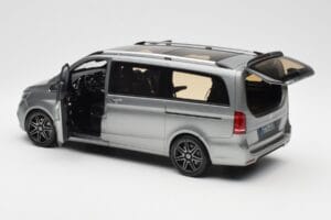 Mercedes V-Class W447 AMG Line Harmaa Metallic Norev 1:18 183488 Metalli — kuva 6 / 9