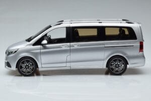 Mercedes V-Class V260 AMG Line Hopea Norev 1:18 183871 Metalli — kuva 5 / 10