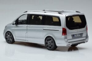 Mercedes V-Class V260 AMG Line Hopea Norev 1:18 183871 Metalli — kuva 7 / 10