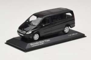 Mercedes Viano Musta Minichamps 1:43 400032210 Metalli — kuva 2 / 4