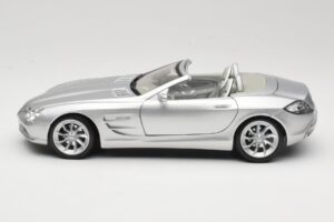 Mercedes Vision SLR Roadster Hopea Maisto 1:18 B66962107 Metalli — kuva 4 / 8