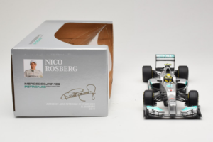 Mercedes W03 #8 N. Rosberg Mercedes AMG Petronas 2012 Minichamps 1:18 110120008 Metalli — kuva 6 / 7