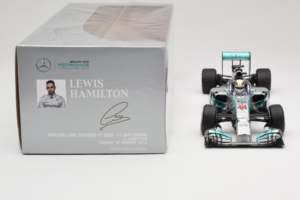 Mercedes W05 #44 L. Hamilton Mercedes AMG Petronas Chinese Grand Prix Winner 2014 Minichamps 1:18 110140244 Metalli — kuva 6 / 7