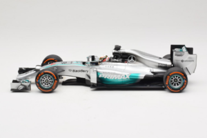 Mercedes W05 #44 L. Hamilton Mercedes AMG Petronas Malaysian Grand Prix Winner 2014 Minichamps 1:18 110140144 Metalli — kuva 3 / 7