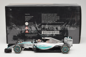 Mercedes W06 #44 L. Hamilton F1 World Champion 2015 Dealer Edition Minichamps 1:18 B66960539 Metalli — kuva 6 / 7