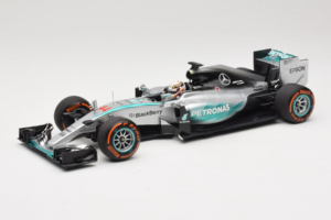 Mercedes W06 #44 L. Hamilton Mercedes AMG Petronas Japanese Grand Prix Winner 2015 Minichamps 1:18 110150344 Metalli