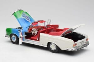 Mercedes 280SE W108 Tricolor Maisto 1:18 56014 Metalli — kuva 5 / 8