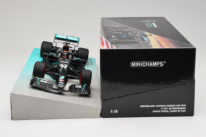 Mercedes W11 #63 G. Russell Mercedes AMG Petronas Sakhir Grand Prix 2020 Minichamps 1:18 113201663 Hartsi — kuva 6 / 7