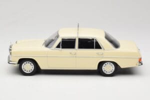 Mercedes W115 Beige Taxi MCG 1:18 MCG18055 Metalli — kuva 3 / 6