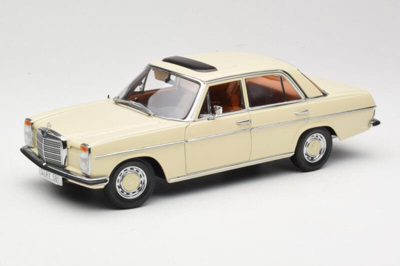 Mercedes W115 Strich 8 Kerma Sun Star 1:18 4581 Metalli