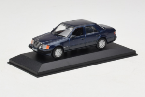 Mercedes W124 Tummansininen Minichamps 1:43 MB006 Metalli — kuva 2 / 4