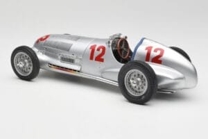 Mercedes W125 #12 R. Caracciola Grand Prix 1937 CMC 1:18 M-052 Metalli — kuva 5 / 6