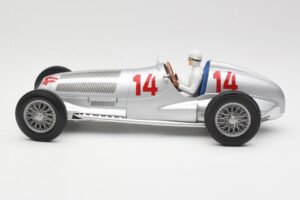 Mercedes W125 #14 Daimler-Benz AG M. von Brauchitsch 2nd Place German GP 1937 Minichamps 1:18 155373114 Metalli — kuva 3 / 6