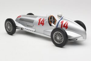 Mercedes W125 #14 Daimler-Benz AG M. von Brauchitsch 2nd Place German GP 1937 Minichamps 1:18 155373114 Metalli — kuva 5 / 6