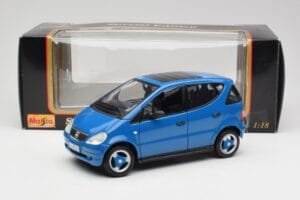Mercedes A-Class W168 Azure Sininen Maisto 1:18 50311 Metalli — kuva 8 / 8