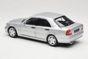 Mercedes C36 AMG W202 Silver Metallic Norev 1:18 183380 Metalli — kuva 7 / 8
