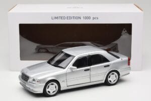 Mercedes C36 AMG W202 Silver Metallic Norev 1:18 183380 Metalli — kuva 8 / 8