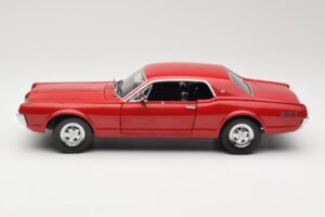 Mercury Cougar XR-7 Punainen Sun Star 1:18 1541 Metalli — kuva 4 / 8