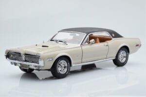 Mercury Cougar XR7-G Fawn Sun Star 1:18 1572 Metalli