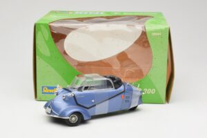 Messerschmitt KR200 Sininen Revell 1:18 08944 Metalli — kuva 6 / 6