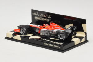 MF1 M16 #18 T. Monteiro MF1 Racing Showcar 2006 Minichamps 1:43 400060088 Metalli — kuva 3 / 5