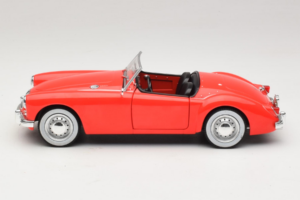 MG A 1600 Roadster Mk I Elvis Presley Blue Hawaii Movie GreenLight 1:18 13524 Metalli — kuva 4 / 8