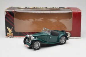 MG TC Midget Shires Green Road Legends 1:18 92468 Metalli — kuva 8 / 8