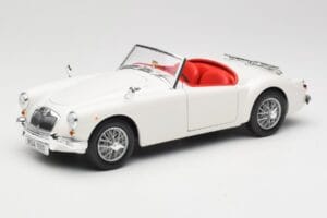MGA Roadster Old English White Revell 1:18 08455 Metalli