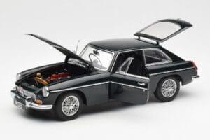 MGB GT Mk2 Coupe Racing Vihreä AUTOart 1:18 76602 Metalli — kuva 2 / 8
