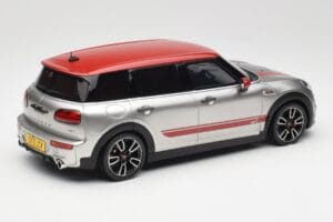 Mini Clubman F54 JCW Melting Silver Metallic Otto 1:18 OT1106 Hartsi — kuva 2 / 6