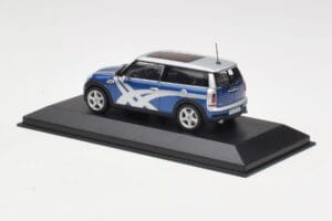 Mini Clubman R55 Cooper S Blue Metallic Onitsuka Tiger Minichamps 1:43 403138676 Metalli — kuva 3 / 4
