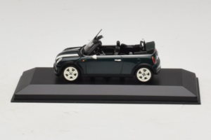 Mini Cooper Avoauto Vihreä Valkoisella Raidalla Minichamps 1:43 80420309093-R1 Metalli
