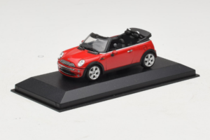 Mini Cooper R52 Avoauto Punainen Minichamps 1:43 431138230 Metalli — kuva 2 / 4