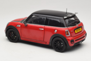 Mini Cooper John Cooper Works R56 Punainen & Musta Kyosho 1:18 80430419909 Metalli — kuva 7 / 8