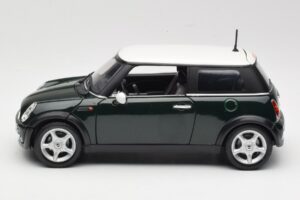 Mini Cooper Mk7 Vihreä Maisto 1:18 7271336 Metalli — kuva 4 / 8
