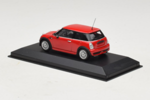 Mini Cooper One R50 Aero Punainen Minichamps 1:43 431138272 Metalli — kuva 2 / 4