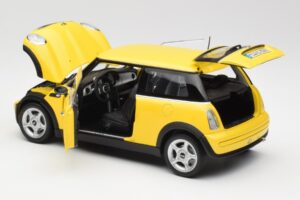 Mini Cooper One R50 Aerodynamiikkapaketti Keltainen Kyosho 1:18 80430148553 Metalli — kuva 5 / 8