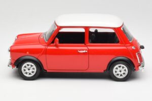 Mini Cooper Punainen Bburago 1:18 3379 Metalli — kuva 4 / 8