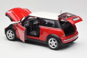 Mini Cooper R50 Punainen Maisto 1:18 31619 Metalli — kuva 7 / 8