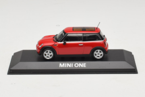 Mini Cooper Punainen Minichamps 1:43 MINI010 Metalli