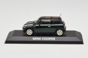 Mini Cooper S R53 Vihreä Raidoilla Minichamps 1:43 MINI006 Metalli