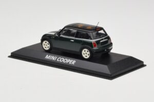 Mini Cooper S R53 Vihreä Raidoilla Minichamps 1:43 MINI006 Metalli — kuva 3 / 4