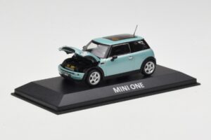 Mini One R50 Vaaleanvihreä Vaaleanvihreällä Katolla Minichamps 1:43 MINI003 Metalli — kuva 2 / 4